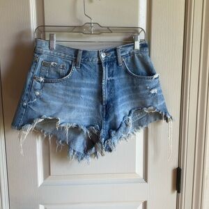 ZARA JEAN SHORT SHORTS